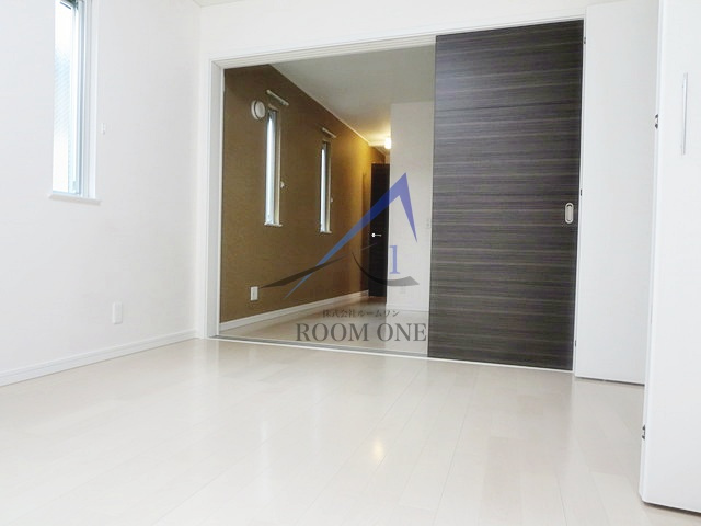 エムズの居間・リビング|洋室のお部屋です。