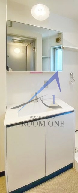 文栄マンションの洗面所|洗面台です。