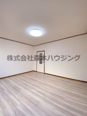 【洋室】 | 　グリーンプラザ | 使い勝手のいい洋室です