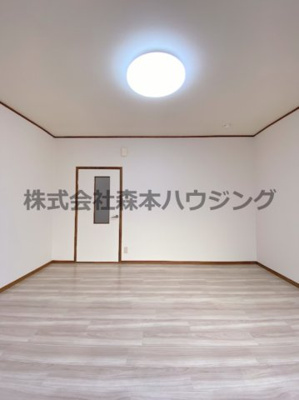 【洋室】 | 　グリーンプラザ | ゆったりした洋室です