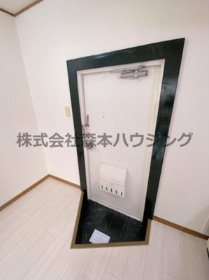 【玄関】 | 　グリーンプラザ | 落ち着いた玄関です