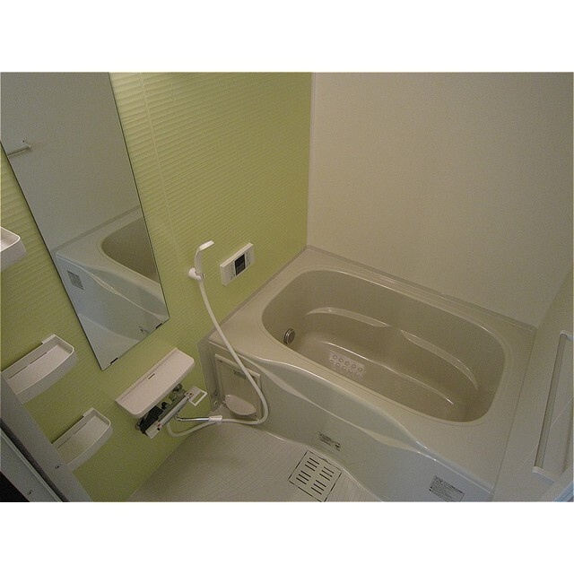 ハートフル　カルテットの浴室