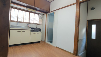 【居間・リビング】 | 大冠町1丁目貸家