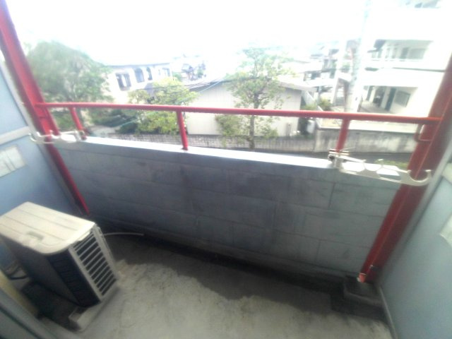 モンテメール学園前のバルコニー