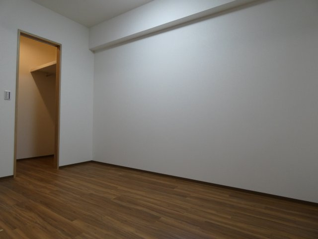 【寝室】 | ブループラス針中野