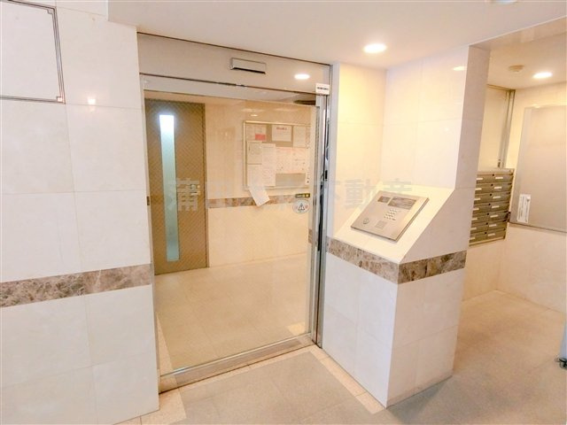 蒲田駅駅近マンションのエントランス