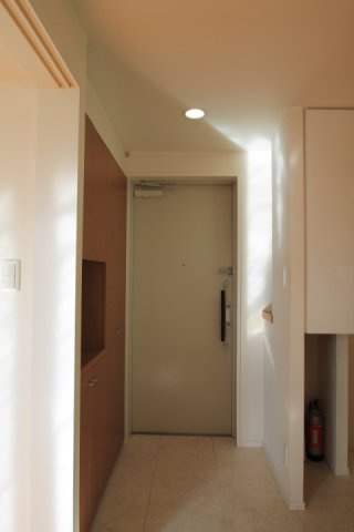 【玄関】