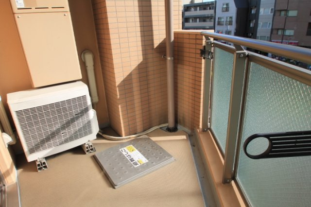 【バルコニー】