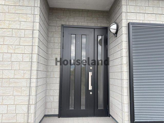 畑野上戸建のエントランス