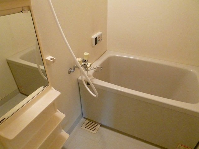 アルトハウススカイメゾンの浴室|日々の疲れを癒すお風呂付です