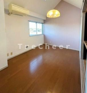 【寝室】 | ロックアーバン