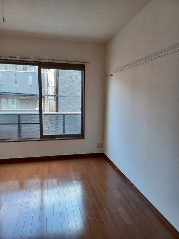 テラス　アオスタの洋室