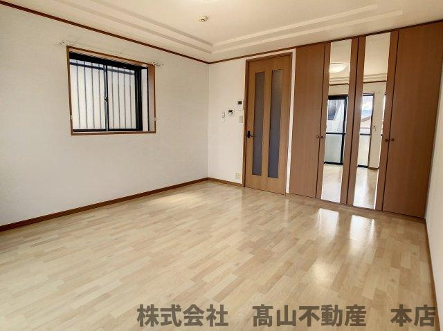 福津市中央５丁目のアパートの居間・リビング