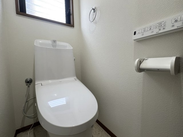 全国の前田さん集まれ！『戸塚区前田町』リフォーム戸建のトイレ