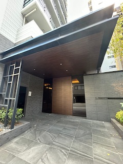 グランアッシュ江坂のエントランス|清潔なエントランスです