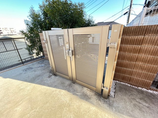 【エントランス】