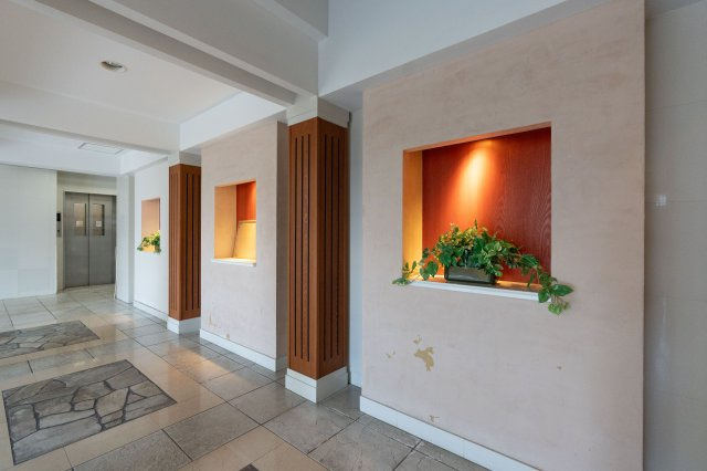 中古マンション　サンデュエル桑野中央　大島小・第五中のエントランス