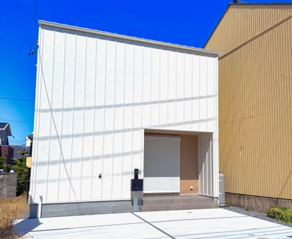 大垣市見取町White house