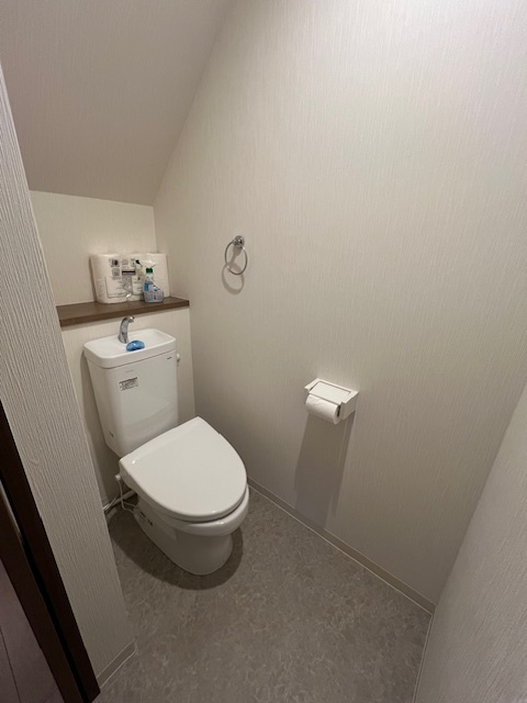 神戸市長田区四番町二丁目中古戸建のトイレ