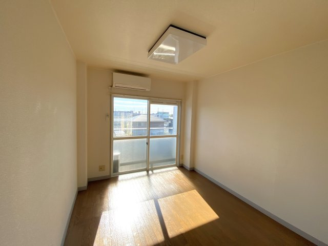 第4マルモビルの居間・リビング