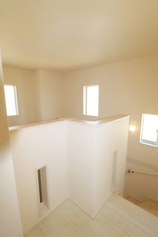 郡山市小原田２丁目　　　2号棟　　　小原田小学校、小原田中学区の洋室|※同社施工例