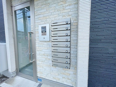 【エントランス】 | ラ・ポルト【名古屋市賃貸・宅配ボックス】
