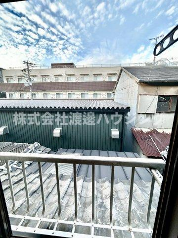 レトロハウス矢田westのバルコニー