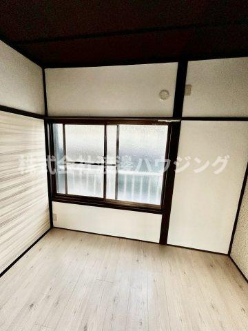 レトロハウス矢田westのその他|窓