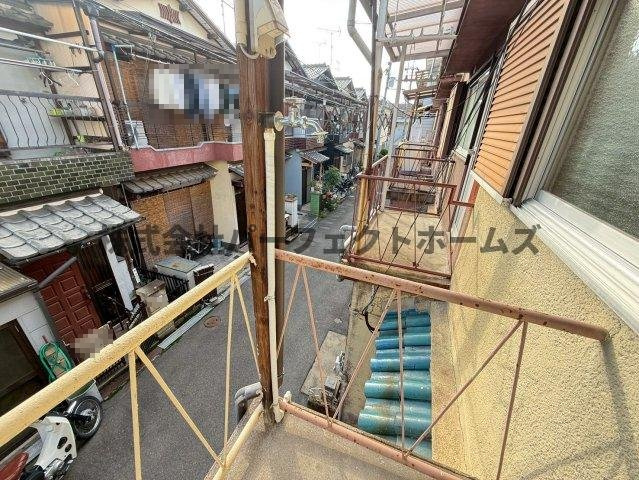 萱島東2丁目戸建　賃貸のバルコニー|バルコニー付きです