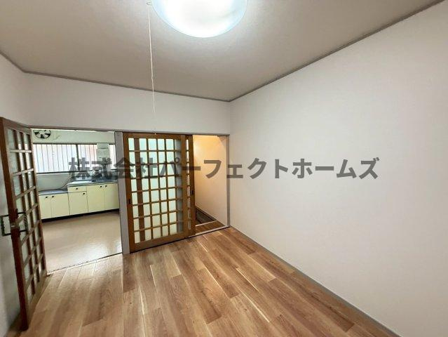 萱島東2丁目戸建　賃貸の洋室|コンパクトで使いやすい洋室です