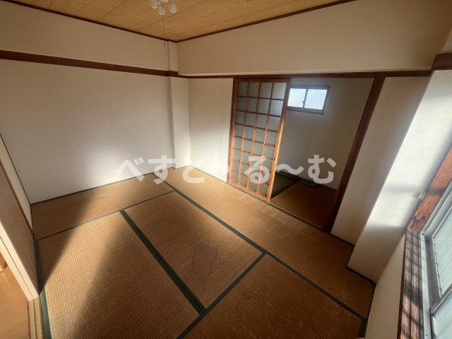 日下マンションの和室