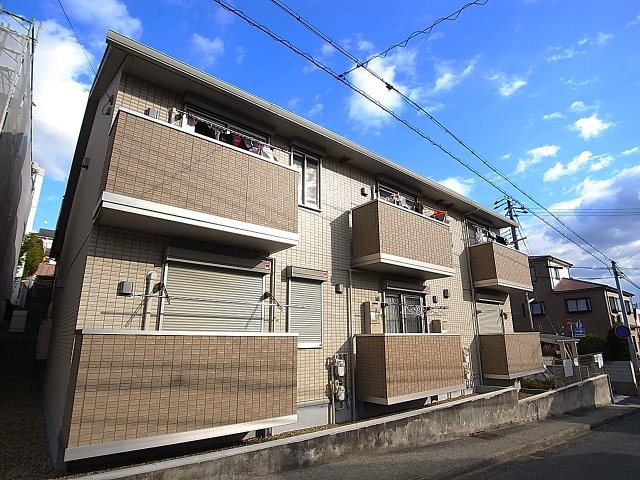 神戸市長田区大塚町９丁目のハイツ