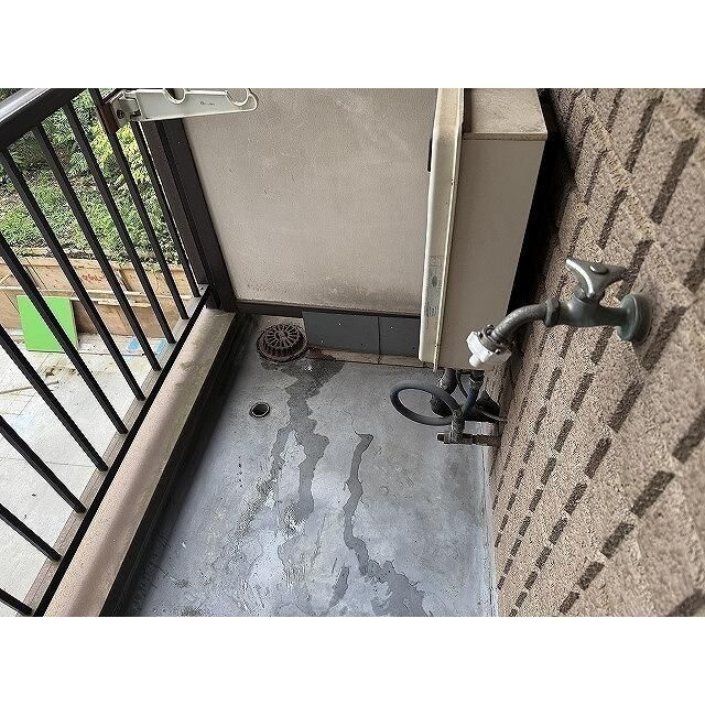 レピュート関町北のバルコニー