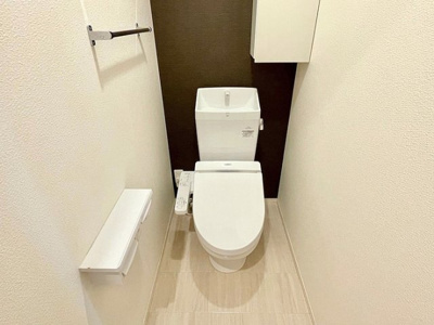 【トイレ】 | Ｄ-ｒｏｏｍＢｕｓｉｎｅｓｓ小山 | 温水洗浄暖房便座付きトイレ