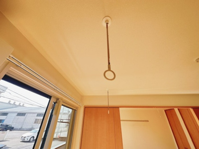  | ボヌール シャトー Ａ | 室内物干し金具