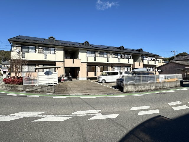 ラ･プランタン春日の外観