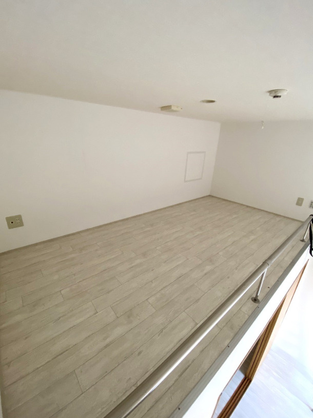 クレッシェンドKJの洋室