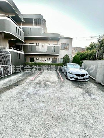 サンハイツ木多の駐車場