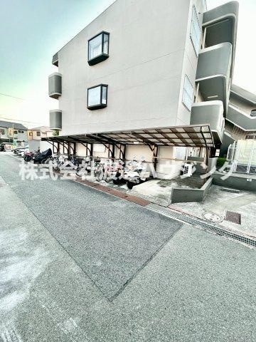 サンハイツ木多のその他共用部分|屋根付き駐輪場