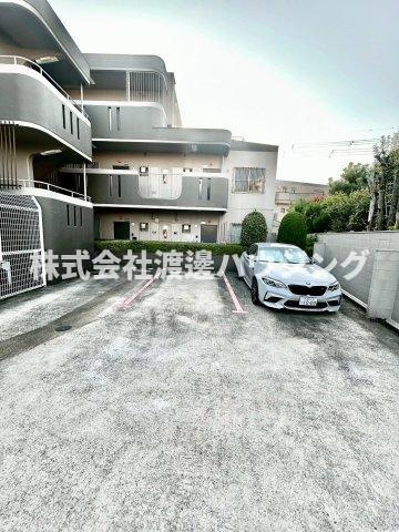 サンハイツ木多の駐車場