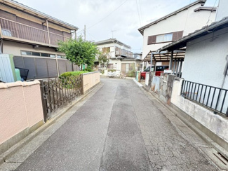 【前面道路含む現地写真】