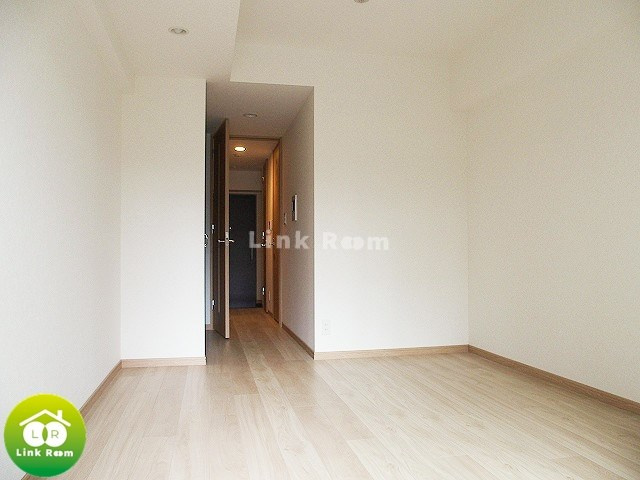 ルーブル大島弐番館の居間・リビング