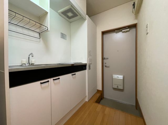 ヴィラ成和の玄関