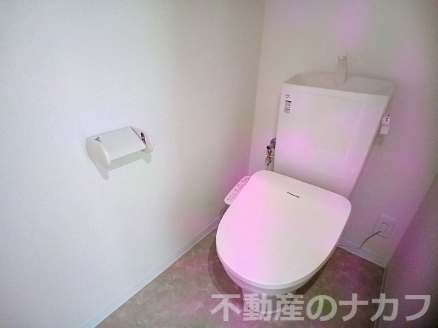 ソルーナ松橋のトイレ|※同タイプの部屋写真です