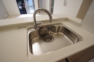 【キッチン】 | 【仲介手数料無料！！】日野市栄町4丁目　新築戸建て（全2棟）1号棟　4780万円 | タッチレス水栓