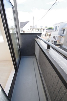 【バルコニー】 | 【仲介手数料無料！！】日野市栄町4丁目　新築戸建て（全2棟）1号棟　4780万円