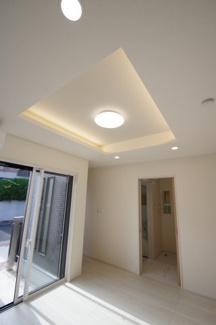 【その他】 | 【仲介手数料無料！！】日野市栄町4丁目　新築戸建て（全2棟）1号棟　4780万円 | 間接照明