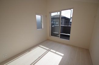 【洋室】 | 【仲介手数料無料！！】日野市栄町4丁目　新築戸建て（全2棟）1号棟　4780万円