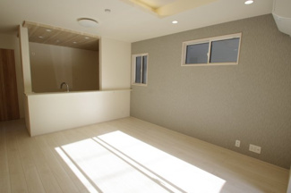 【居間・リビング】 | 【仲介手数料無料！！】日野市栄町4丁目　新築戸建て（全2棟）1号棟　4780万円