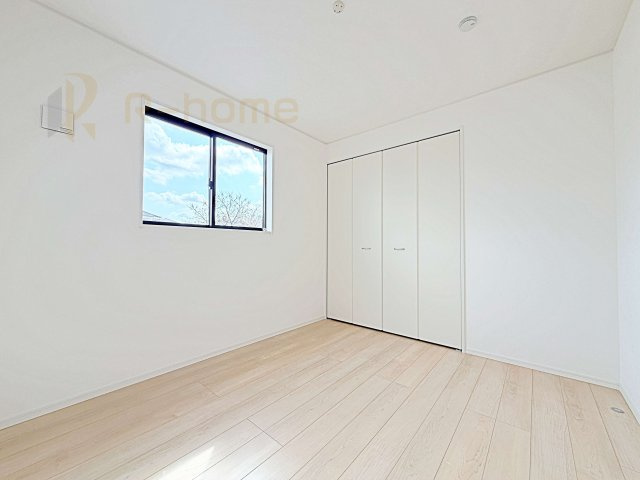 土浦市並木第15　新築戸建て　2号棟の洋室|全居室に収納を完備♪スッキリとした快適な居住空間を確保！